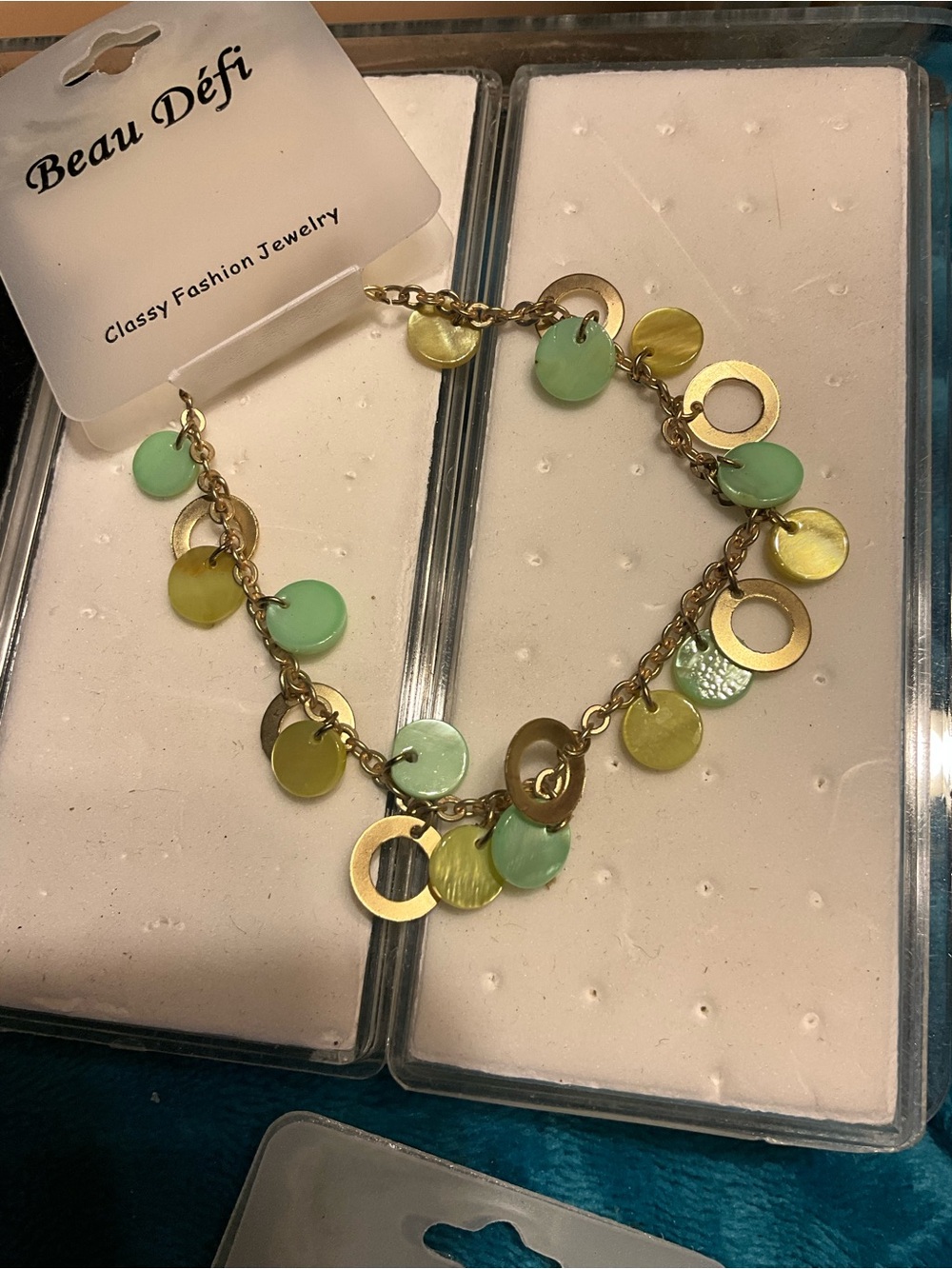 Vintage Y2K Beau Défi Gold Plated Pastel Green Disc Charm Boho Bracelet NWT